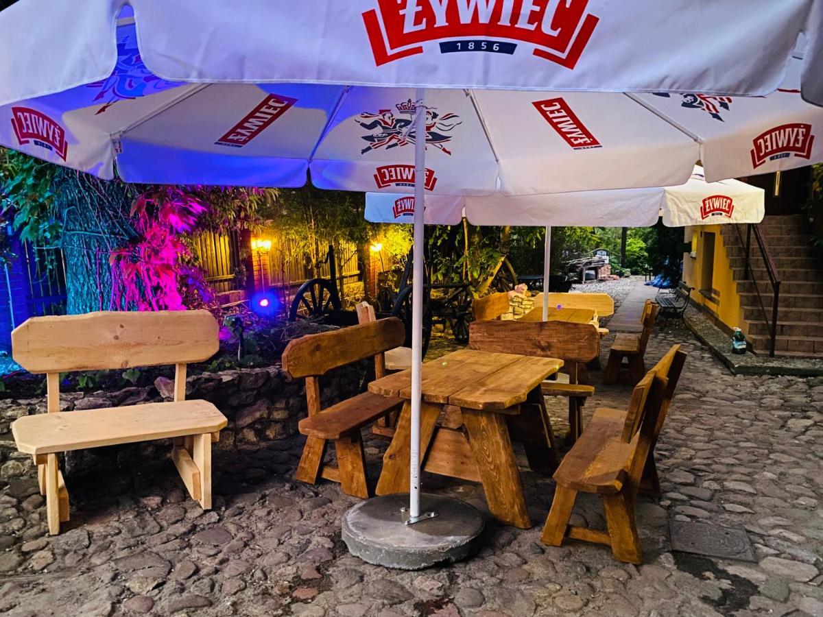 Karczma Pod Jesionem Hotel Brdow Exterior foto
